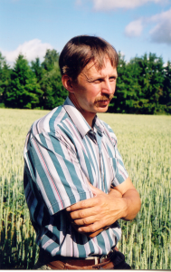 Ain-Ahlberg.-Tohvri-Talu.-Nisu-saagikuse-3.-koht.-Suvinisu-Triso.-2005